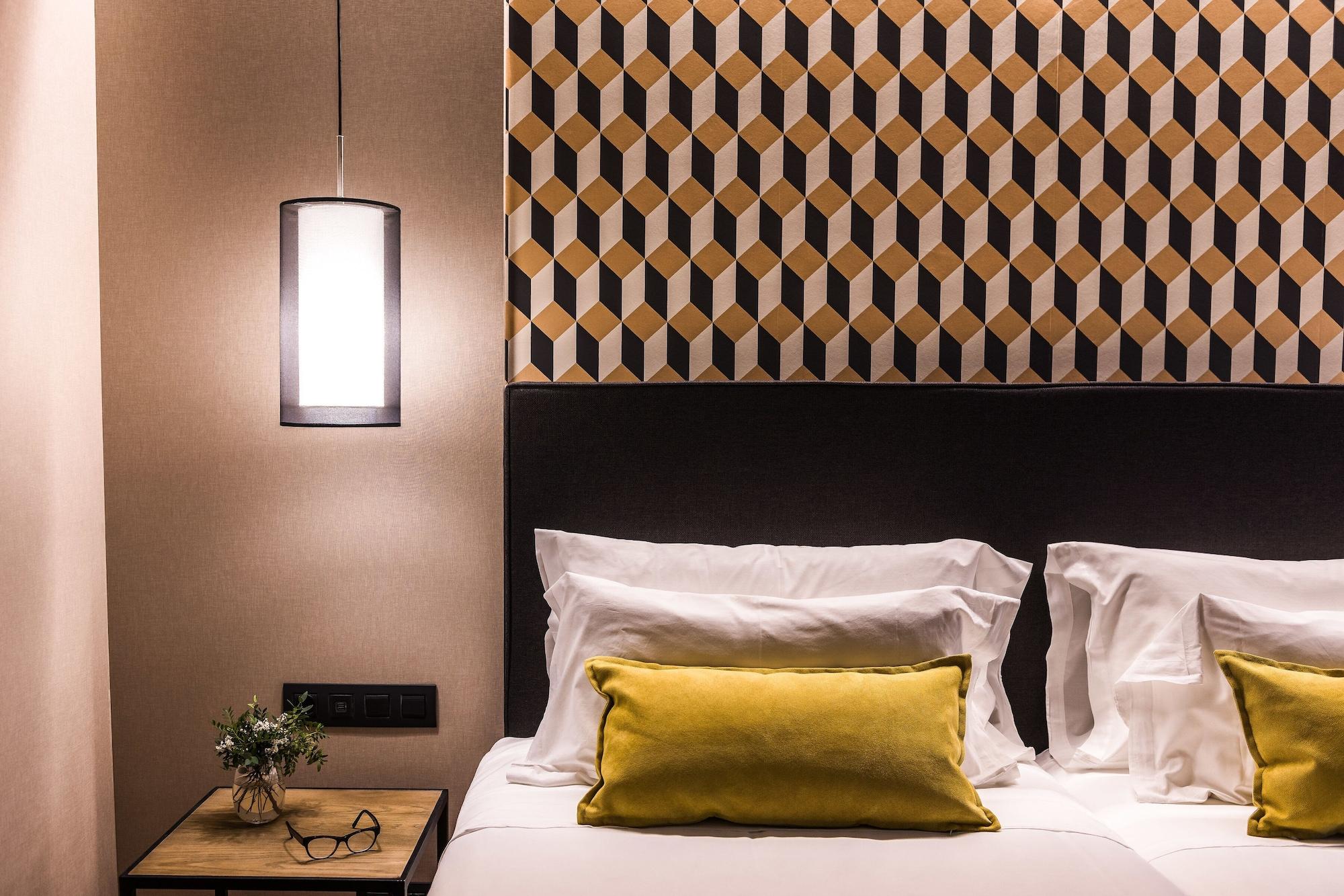 Up Rooms Vic Hotel Екстер'єр фото