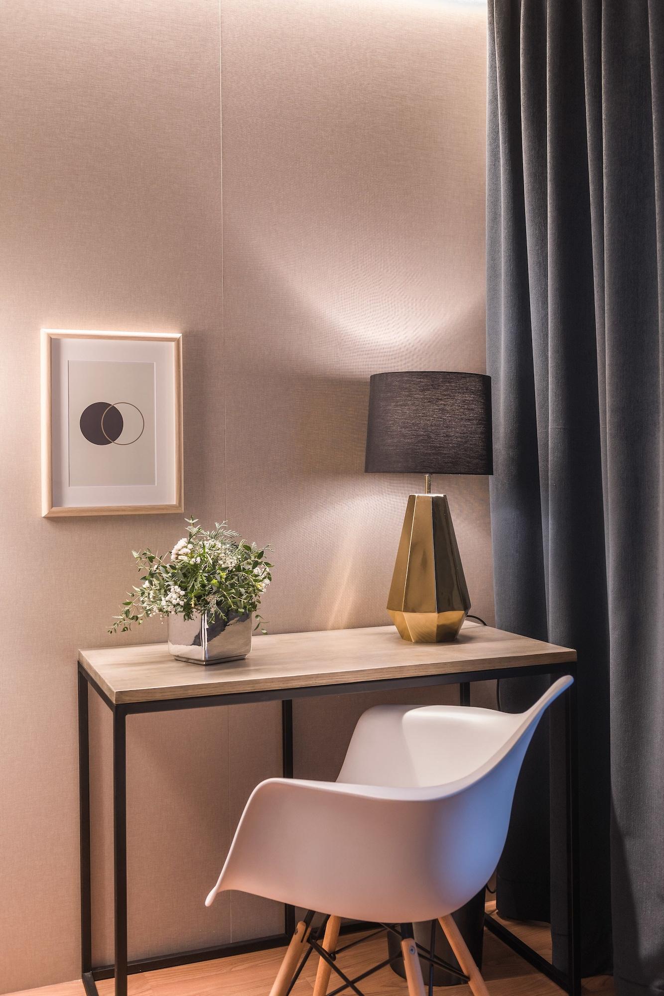 Up Rooms Vic Hotel Екстер'єр фото