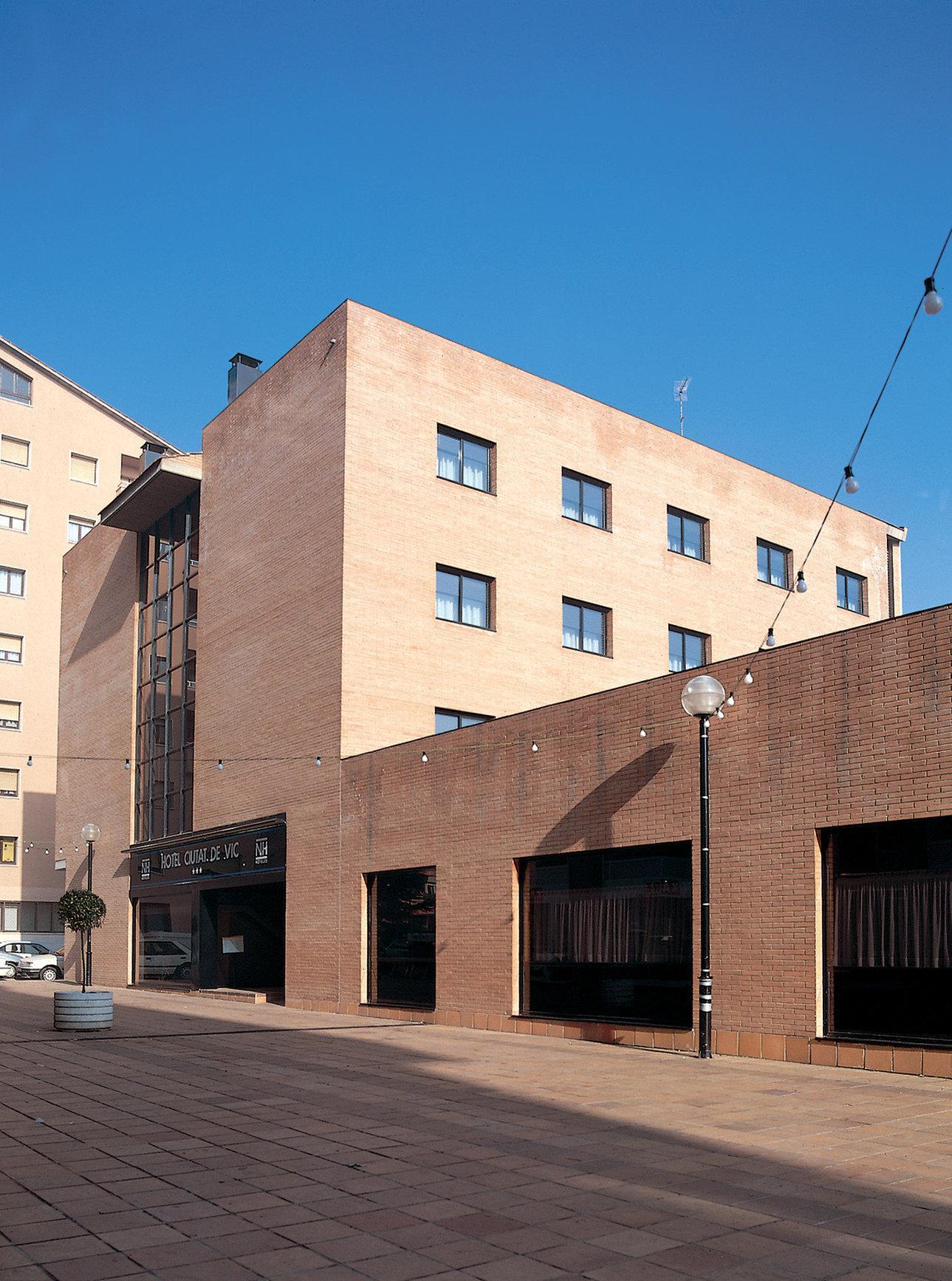 Up Rooms Vic Hotel Екстер'єр фото
