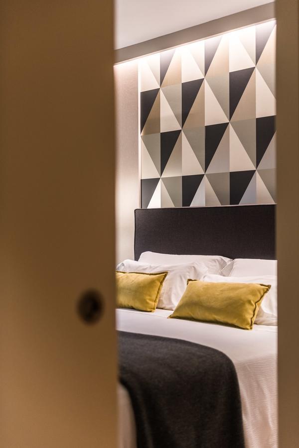 Up Rooms Vic Hotel Екстер'єр фото