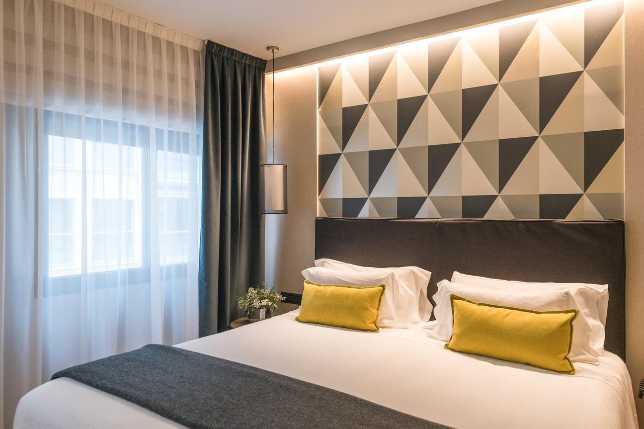 Up Rooms Vic Hotel Екстер'єр фото