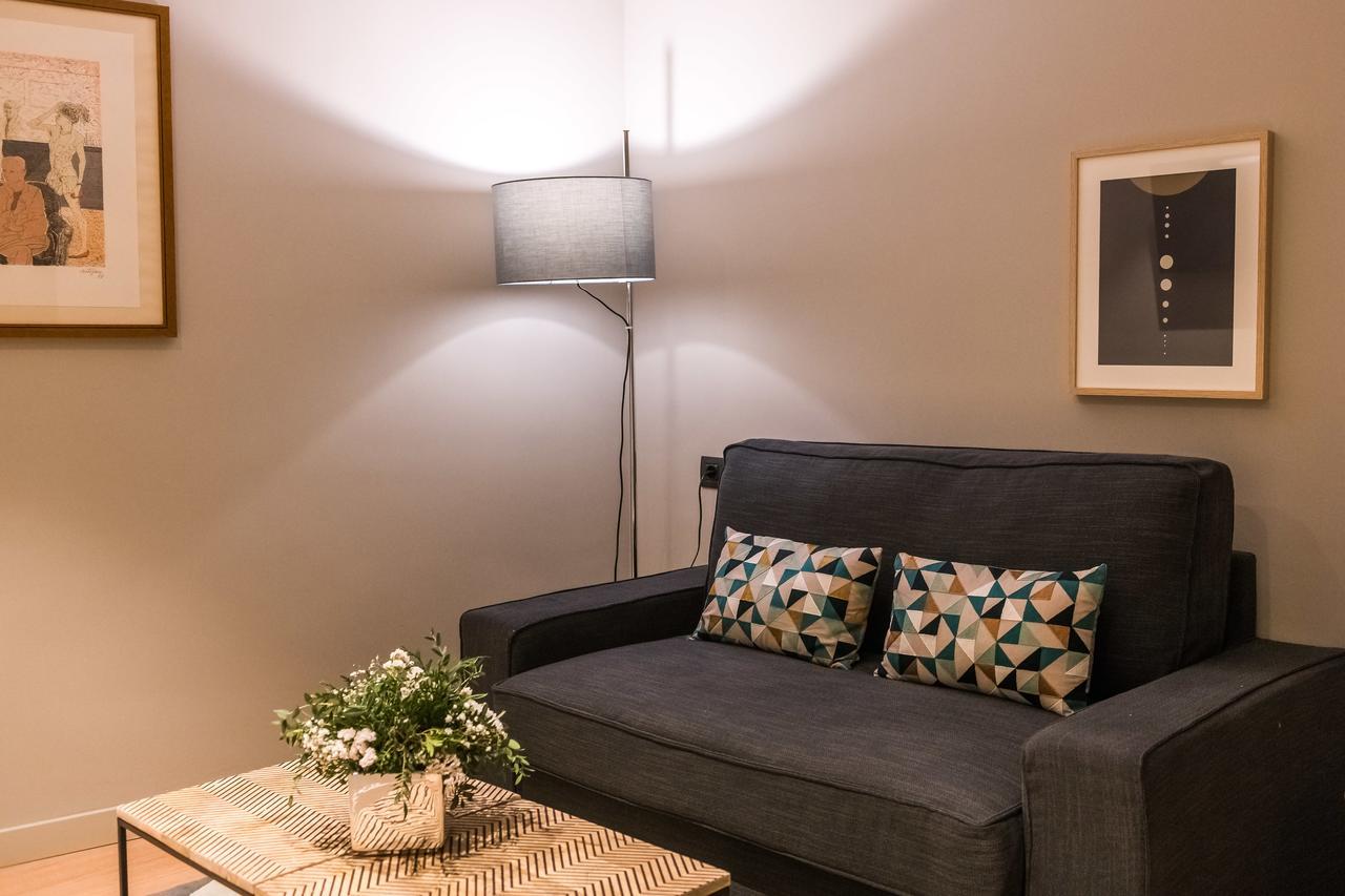Up Rooms Vic Hotel Екстер'єр фото