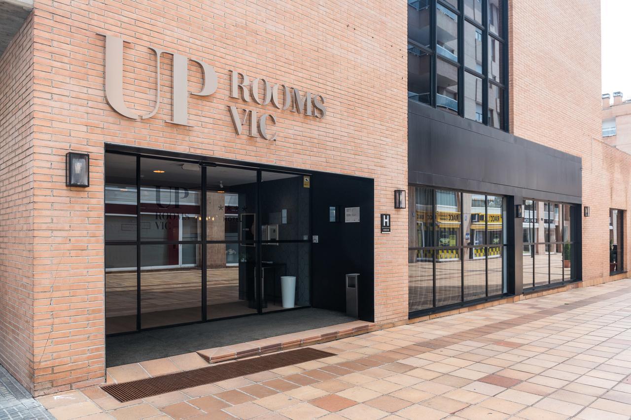 Up Rooms Vic Hotel Екстер'єр фото