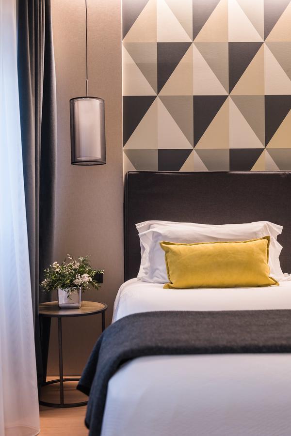 Up Rooms Vic Hotel Екстер'єр фото