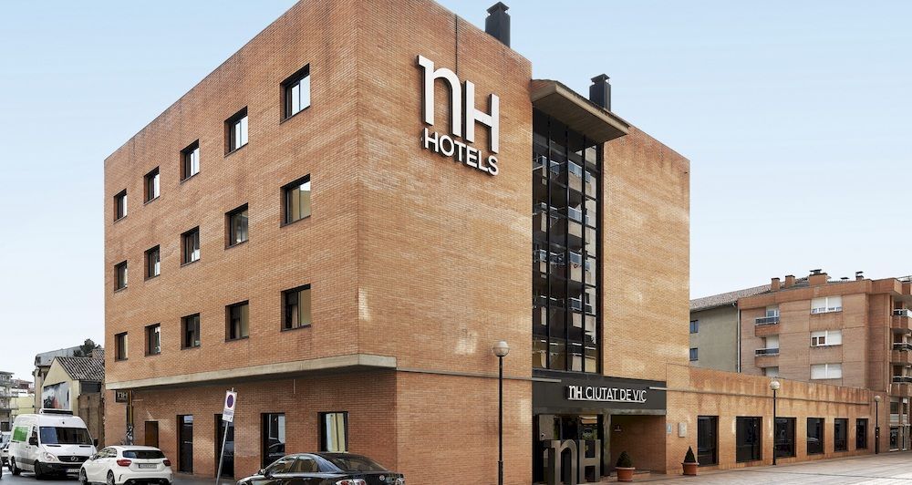 Up Rooms Vic Hotel Екстер'єр фото